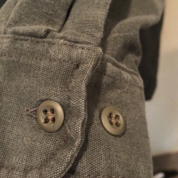 GAP Men’s army green winter weight 100% cotton shirt/shacket. Size XL - Picture 3 of 6